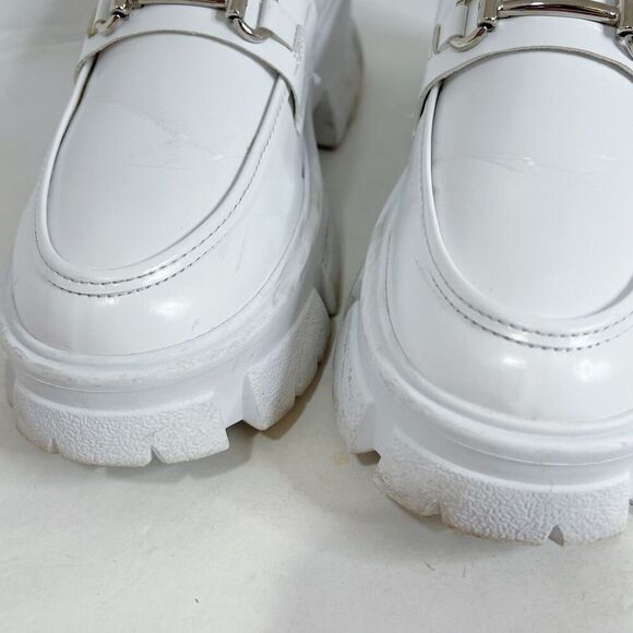 Steve Madden Trifecta Loafer White Patent Leather Lug Sole Horsebit Size 10 - Picture 3 of 8